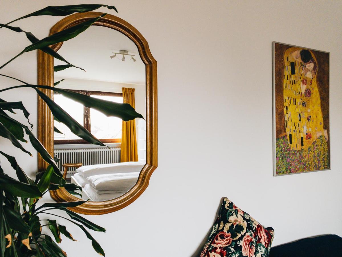Apollo Apartment